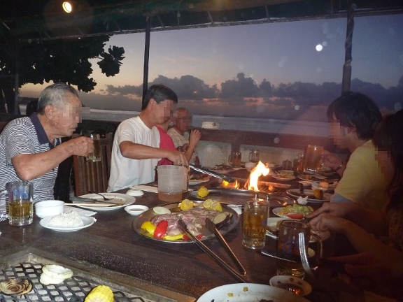 BBQ盛り上がっております。