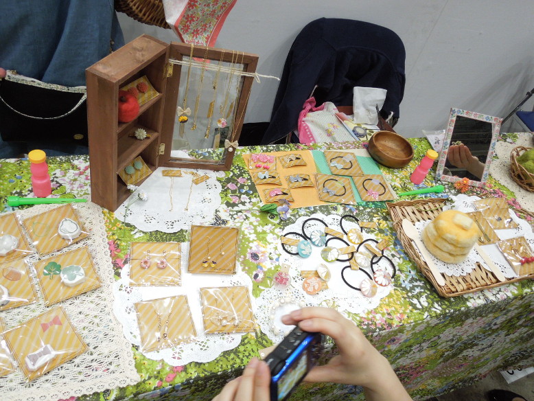 妹のブース テーマは「ピクニック」 DSCN6698