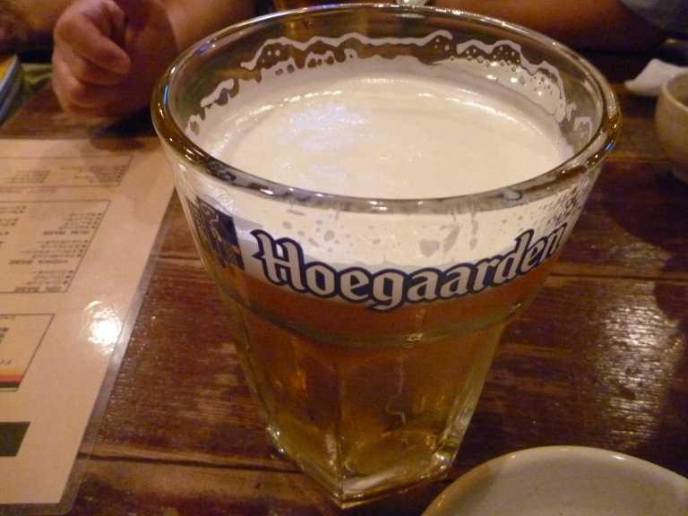 ヒューガルデンの容器だけどカールスバーグ P1010121