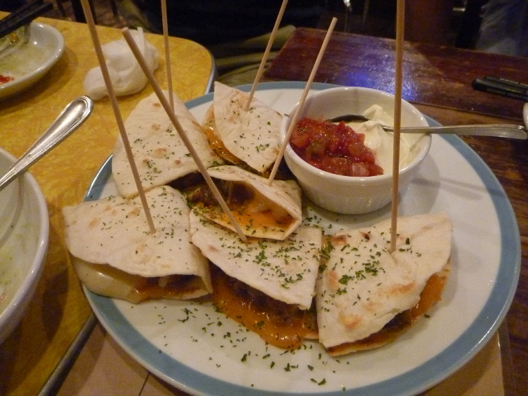 ケイジャンチキンケサティア P1010130