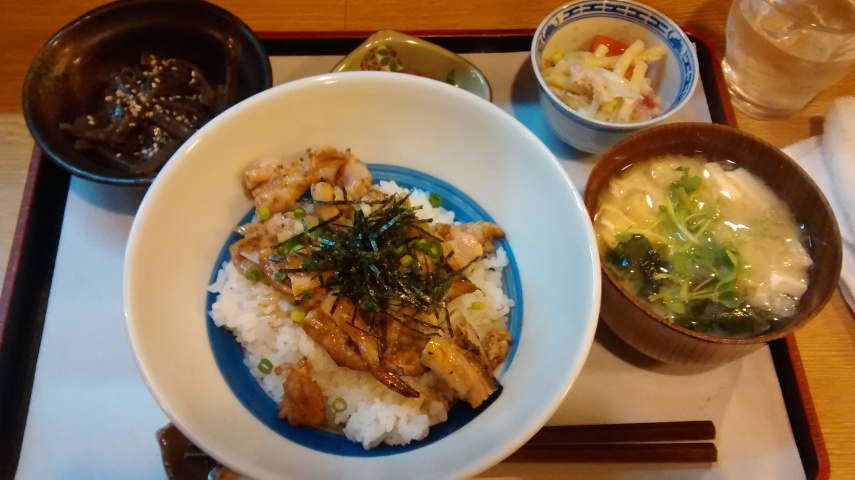 せせり丼 せせり丼